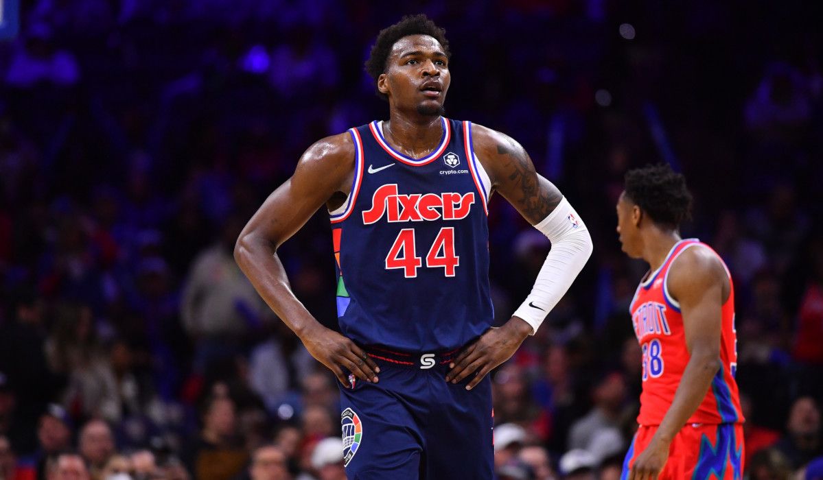 Week in review: Roster updates, Paul Reed switching, and more