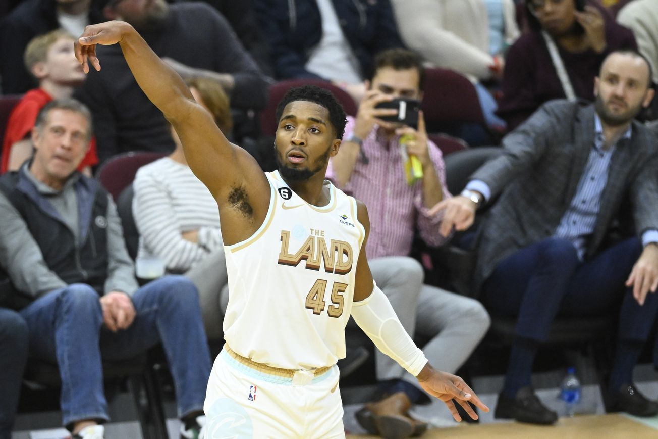 Cavs throttle Sixers behind incredible 3-point display
